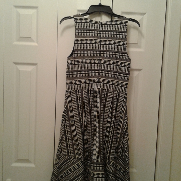 Loft Textured Dress - Picture 4 of 6